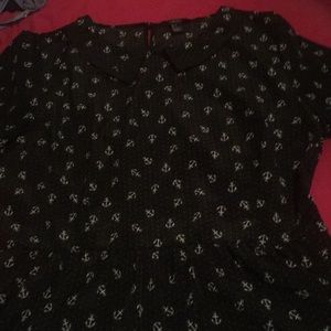 Blouse with anchors as the design